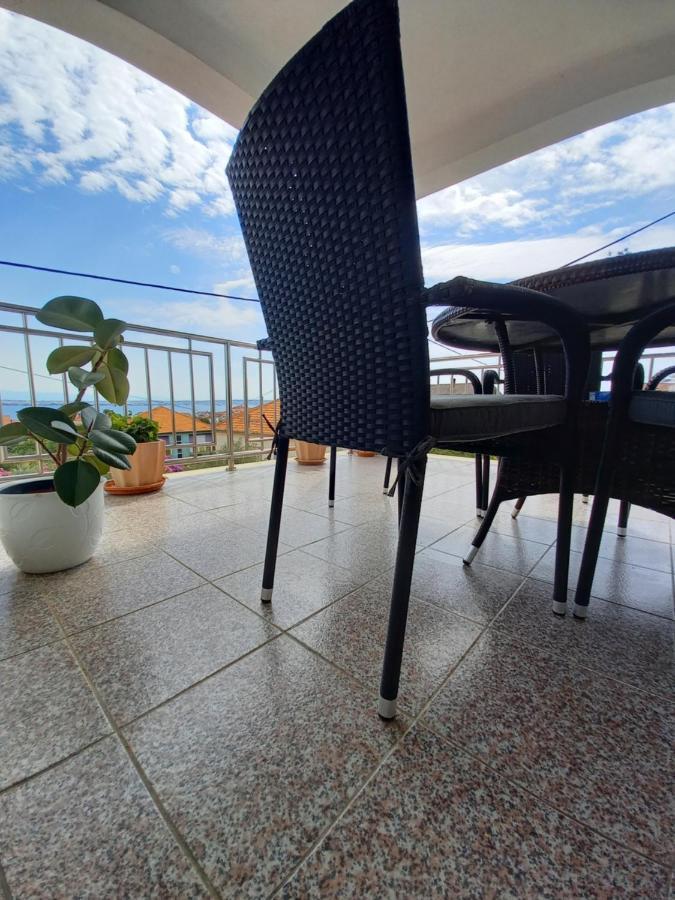 Apartman Sara Preko Exterior photo